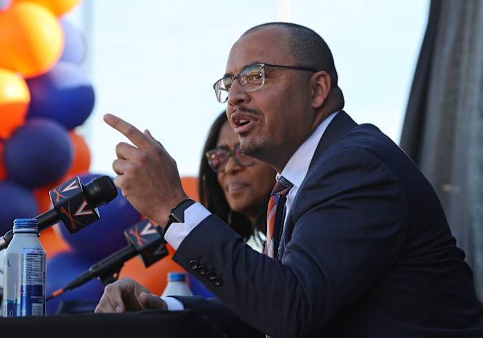 Tony Elliott Virginia Cavaliers football